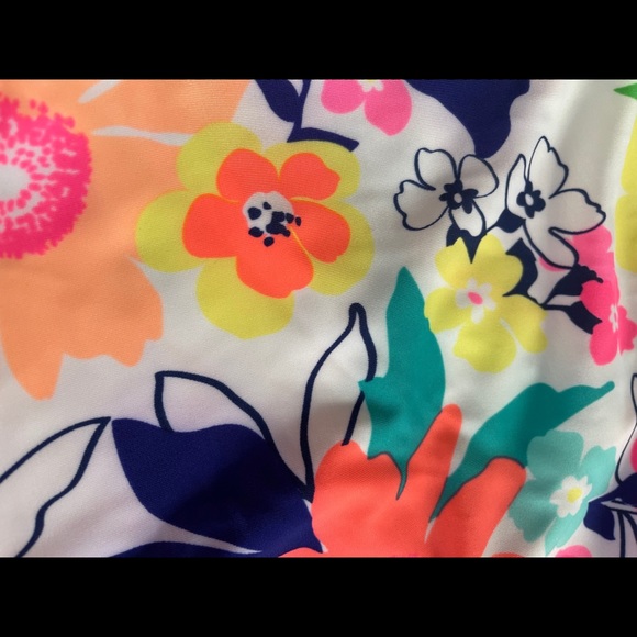 New-One Piece Bathing Suit - Picture 3 of 4